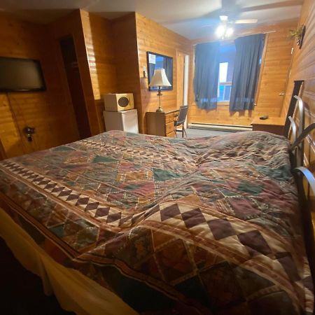 Hillcrest Motel Сейнт Джон Екстериор снимка