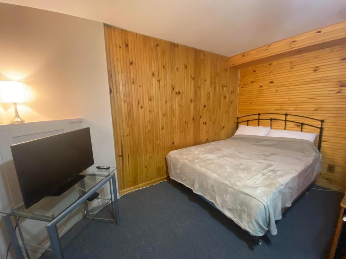 Hillcrest Motel Сейнт Джон Екстериор снимка