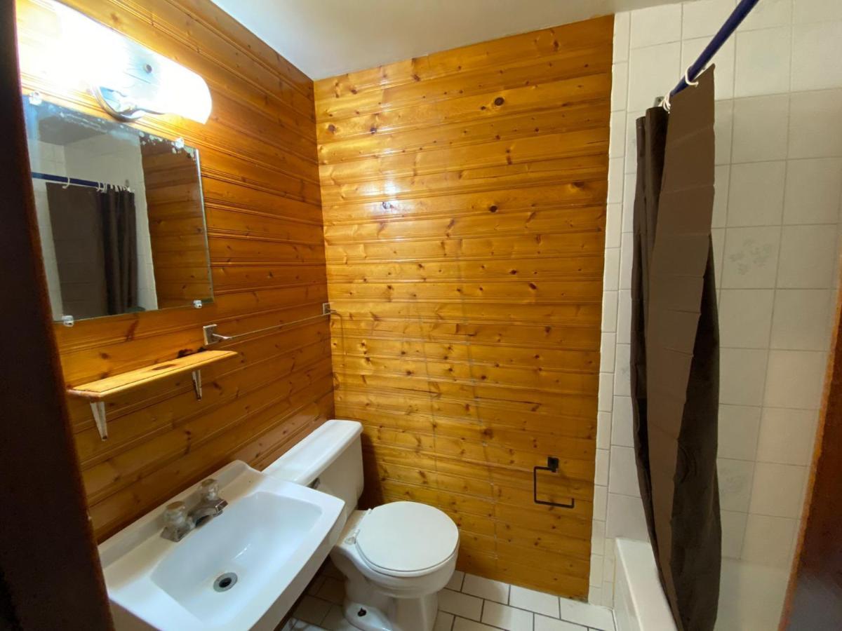 Hillcrest Motel Сейнт Джон Екстериор снимка