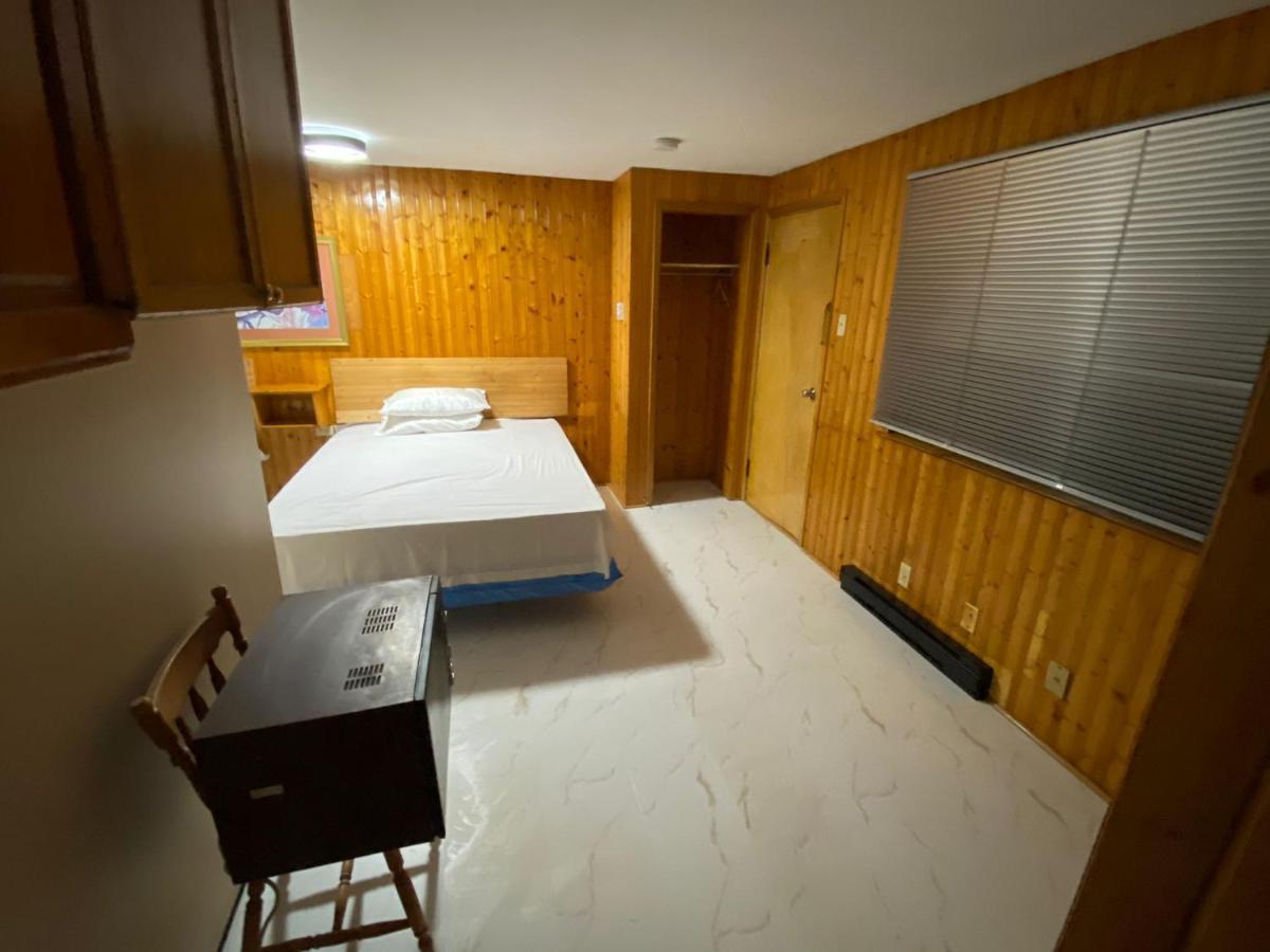 Hillcrest Motel Сейнт Джон Екстериор снимка